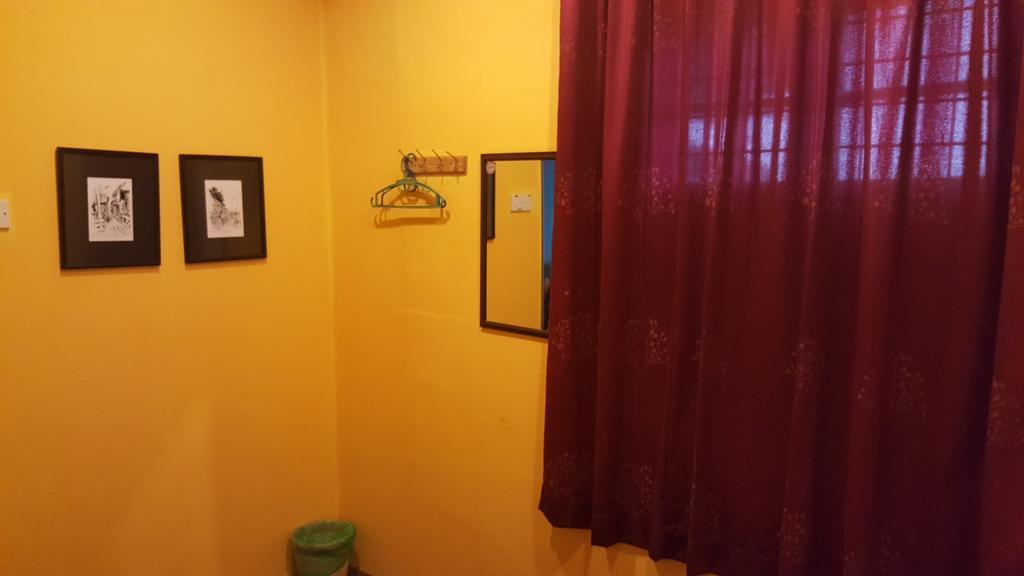 28 Bahari Hotel Джордж Таун Екстериор снимка