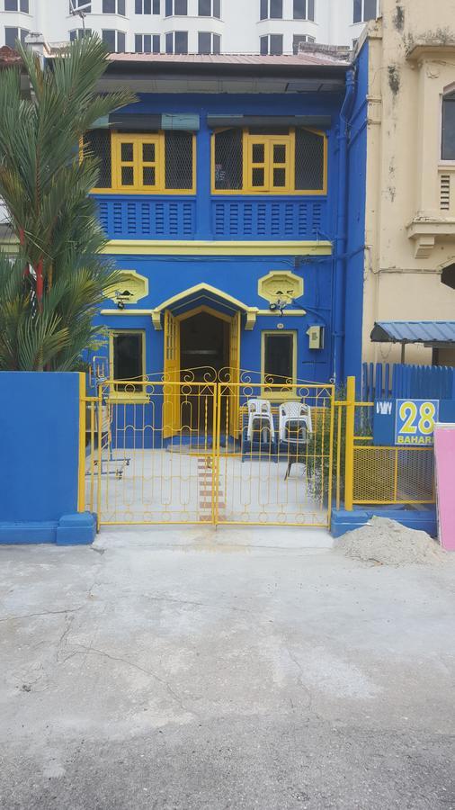28 Bahari Hotel Джордж Таун Екстериор снимка